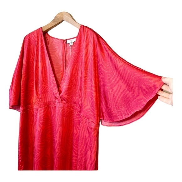 FE NOEL x Target Red Bat Sleeve V Neck Midi Dress Size 14 NWT Natalie Morales - Picture 12 of 13